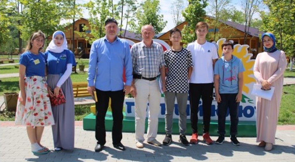 2019 г. Посещение летнего лагеря для школьников в Чеченской Республике